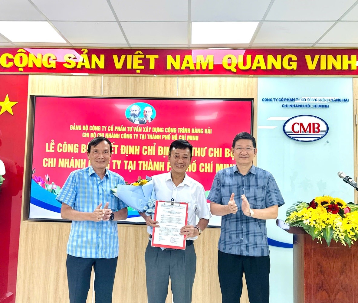 LỄ CÔNG BỐ QUYẾT ĐỊNH CHỈ ĐỊNH BÍ THƯ CHI BỘ CHI NHÁNH CMB TẠI THÀNH PHỐ HỒ CHÍ MINH