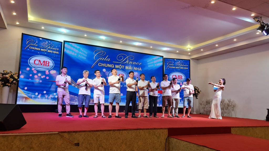 CMB TỔ CHỨC THAM QUAN NGHỈ MÁT CHO CBCNV NĂM 2022