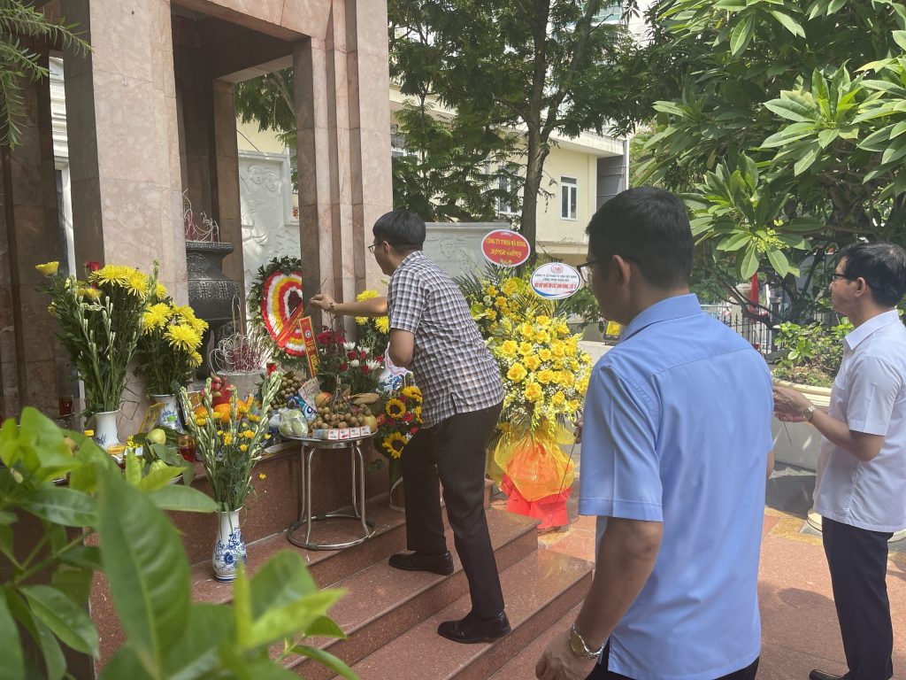CÔNG TY CỔ PHẦN TƯ VẤN XÂY DỰNG CÔNG TRÌNH HÀNG HẢI DÂNG HƯƠNG TƯỞNG NHỚ CÁC ANH HÙNG LIỆT SĨ