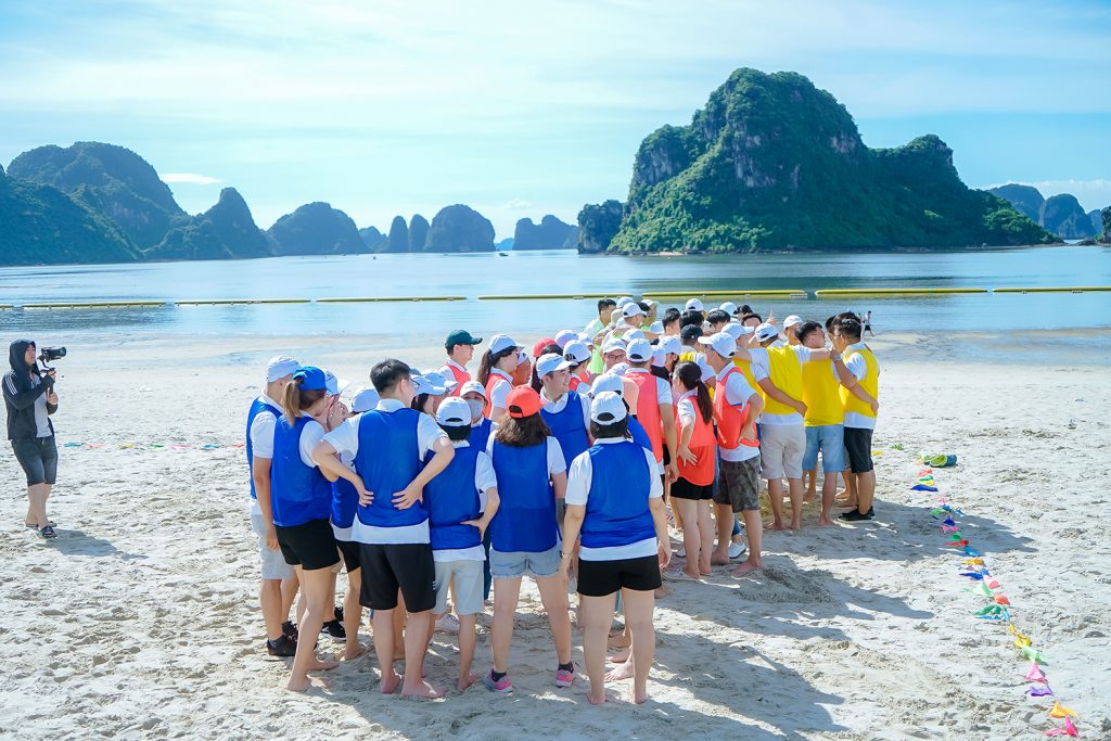 CMB TỔ CHỨC THAM QUAN NGHỈ MÁT CHO CBCNV NĂM 2022
