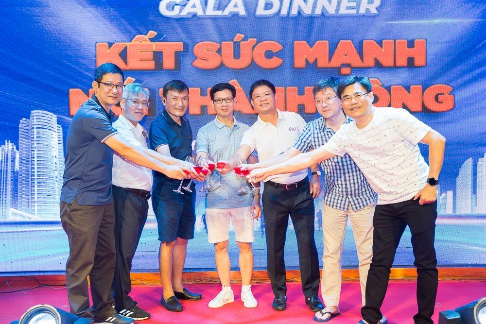 CMB TỔ CHỨC THAM QUAN NGHỈ MÁT CHO CBCNV NĂM 2023