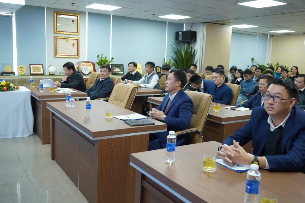 CMB TỔ CHỨC HỘI NGHỊ TRIỂN KHAI CÔNG TÁC XÂY DỰNG ĐẢNG VÀ NHIỆM VỤ KINH DOANH NĂM 2024