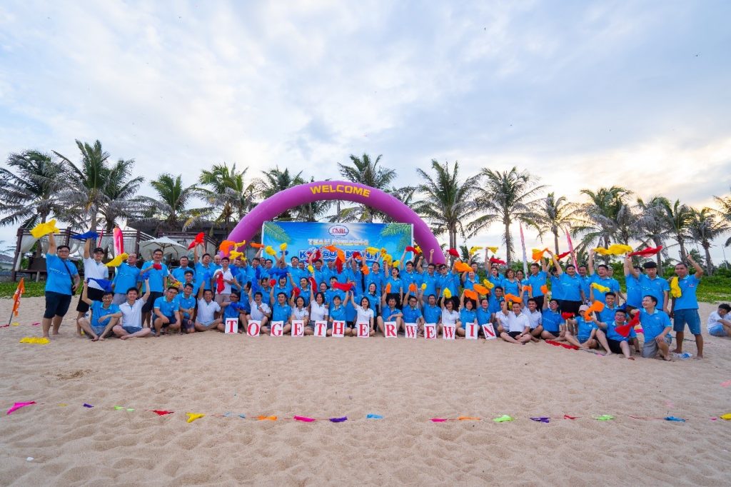 CMB TỔ CHỨC THAM QUAN NGHỈ MÁT CHO CBCNV NĂM 2023